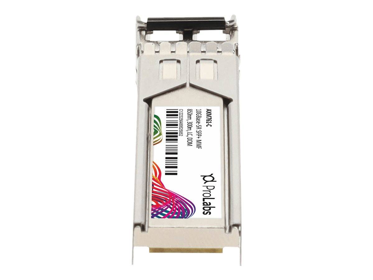 Ein kleines metallisches Faseroptik-Transceiver-Modul mit Etikett und Barcode, frontal vor weißem Hintergrund fotografiert.