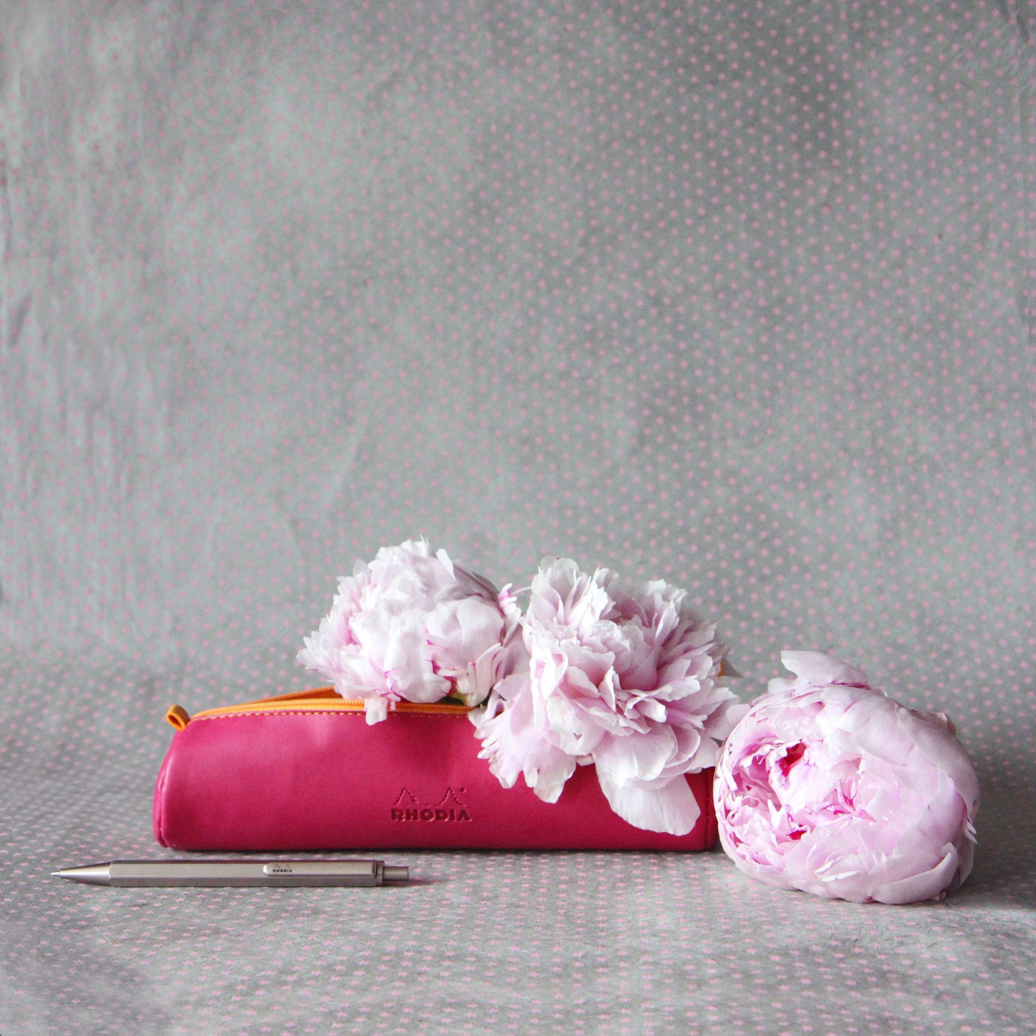 Rhodia Rhodiarama rundes Schlampermäppchen 21,5xØ5cm Kunstleder Himbeer 318992C