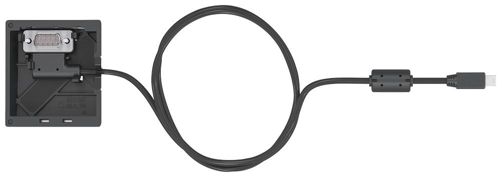 Ein schwarzes, geschlungenes Kabel oder Seil ist in einer einfachen, wellenförmigen Form vor einem einfarbigen Hintergrund aufgewickelt.