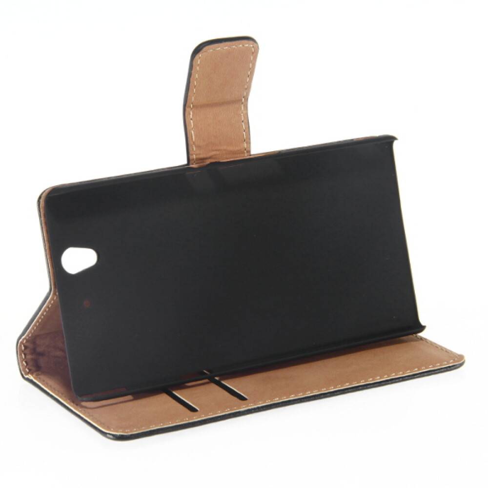 Ein schwarzes und braunes Handyschutzkästchen mit einer Flipabdeckung ist aufgeklappt und zeigt Kartensteckplätze und eine Standfunktion zum Anschauen.
