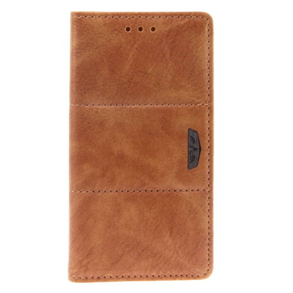 Braunes Leder-Telefongeldbörsen-Etui mit drei kleinen Ausschnitten auf der Vorderseite und einer seitlichen Lasche mit Verschluss.