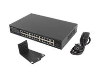 Ethernet-Netzwerk-Switch mit 24 Anschlüssen, Stromkabel und Montageklammer auf weißem Hintergrund.