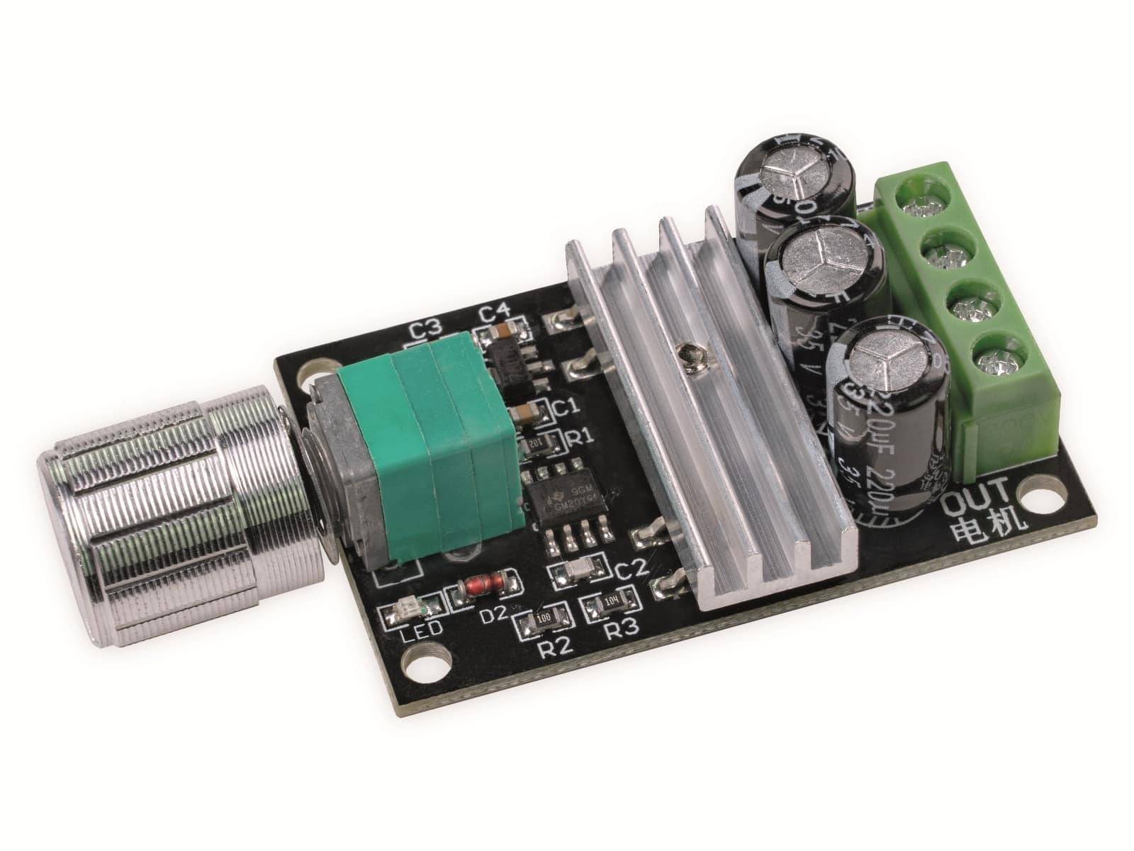 Ein kleines elektronisches Schaltbrett mit einem Metall-Potentiometer, mehreren Kondensatoren, Widerständen und einem Kühlkörper, das zur Spannungsregelung verwendet wird.