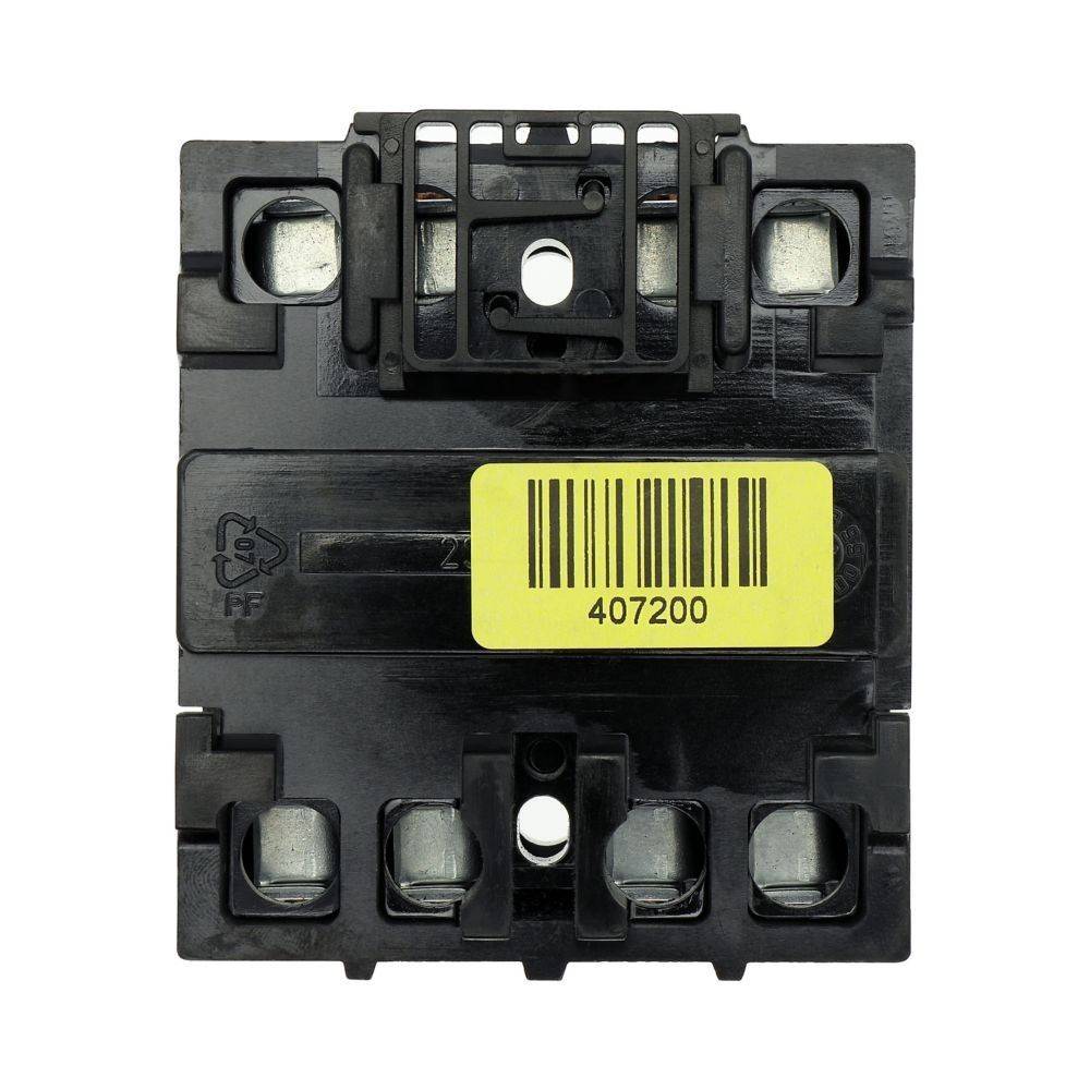 Eine schwarze Sicherungskomponente mit einem gelben Barcode-Aufkleber mit der Nummer '407200' auf der Vorderseite, die vier sichtbare Metallsteckverbinder aufweist.