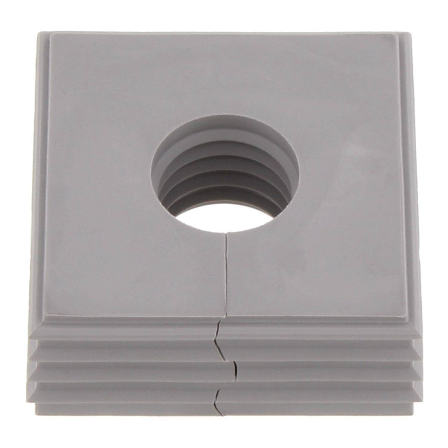 Ein quadratischer, grauer Stapel von Distanzstücken mit einem zentralen kreisförmigen Loch und gerippten Kanten, verwendet zum Halten von Kabeln oder Rohren in Ausrichtung.