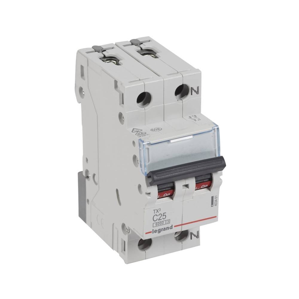 Ein Zweipoliger Sicherungsautomat mit der Bezeichnung 'C25', was eine Nennstromstärke von 25 Ampere anzeigt, der für die elektrische Sicherheit konzipiert ist.