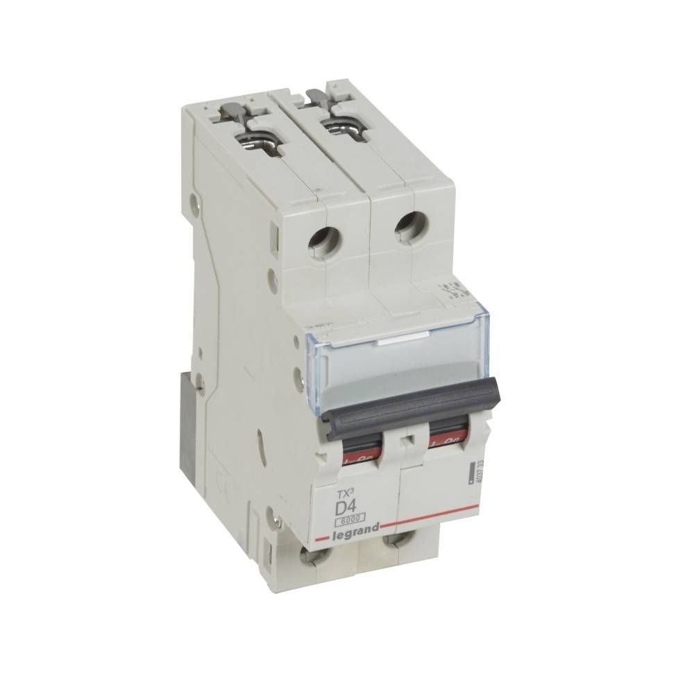Doppelpol-Leistungsschalter mit weißem Gehäuse und rotem Schalter, entwickelt für elektrische Sicherheit durch Trennung von Stromkreisen bei Überlastungen.