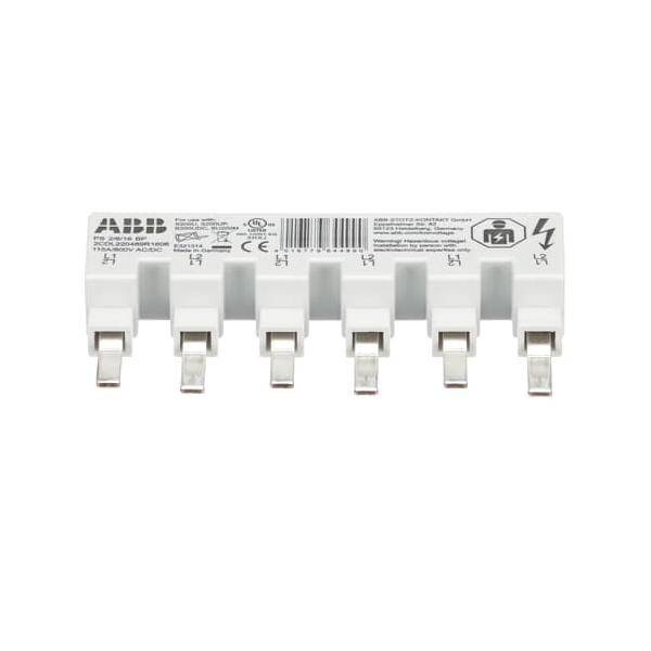 Ein sechspoliger ABB-Elektroverbinder, verwendet für Schaltungsverbindungen, der den Markennamen und Zertifizierungssymbole an der Oberseite zeigt.
