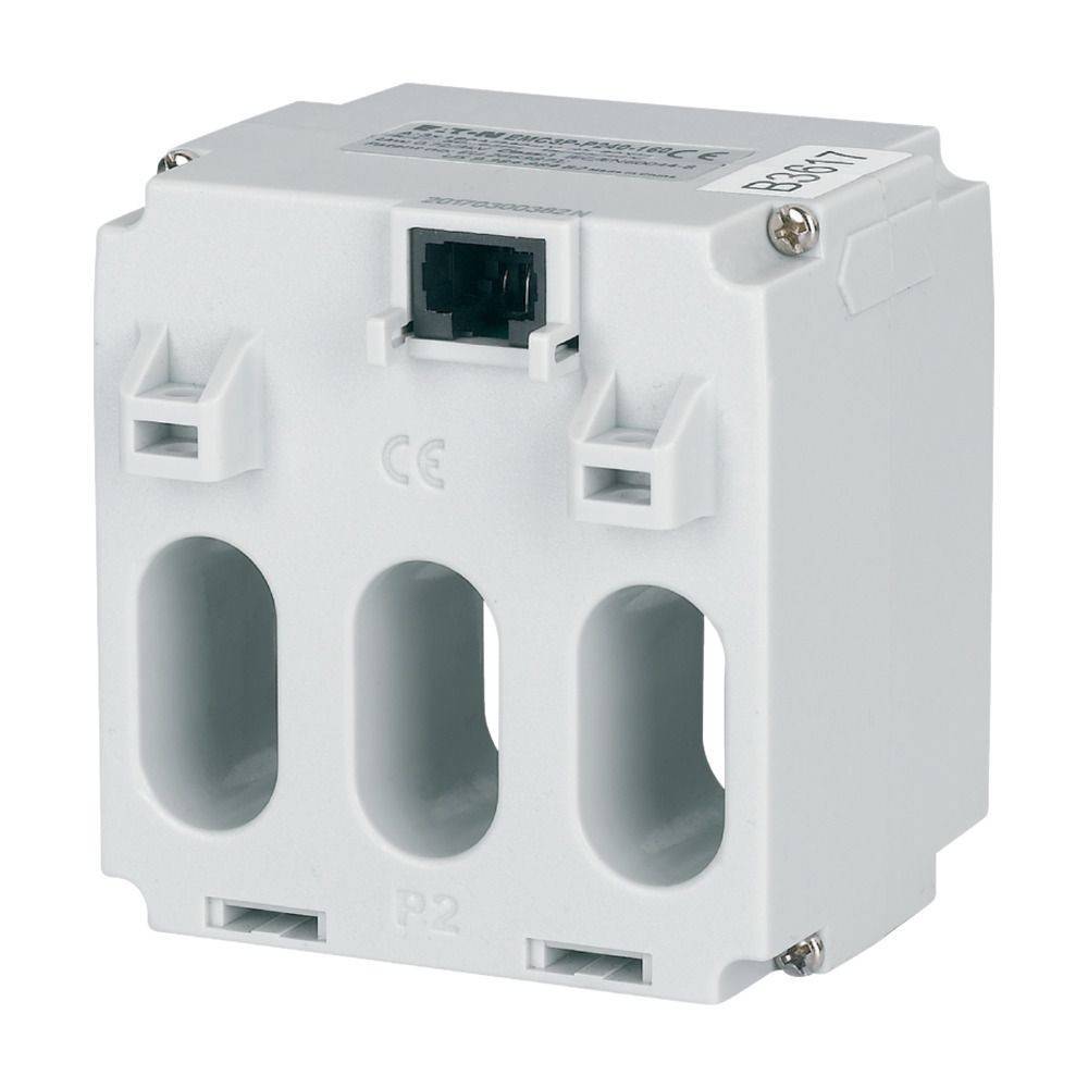 Dreiphasen-Stromtransformator mit drei Öffnungen, CE-Kennzeichnung und elektrischem Anschluss oben.