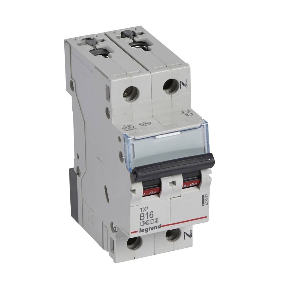 Legrand TX3 B16 Leitungsschutzschalter, zweipolig mit Ein-/Ausschaltern, verwendet für elektrische Sicherheit und Schaltungsmanagement in Gebäuden.