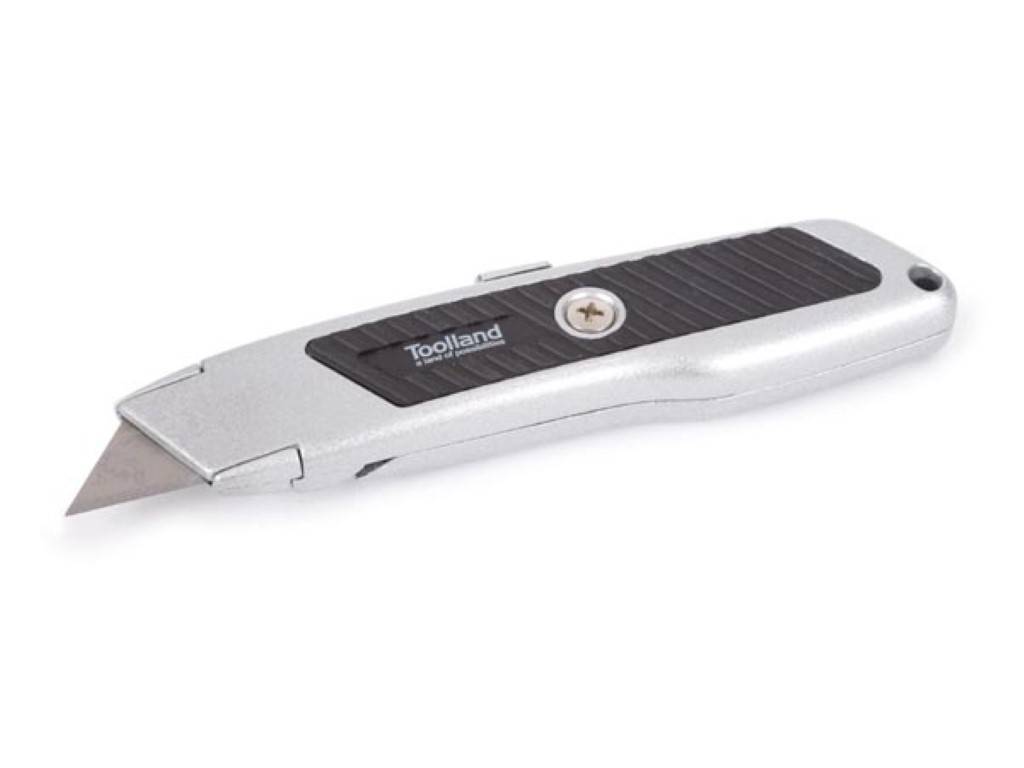 CUTTER MIT AUTOMATISCH EINZIEHBARER KLINGE - METALLGEHÄUSE