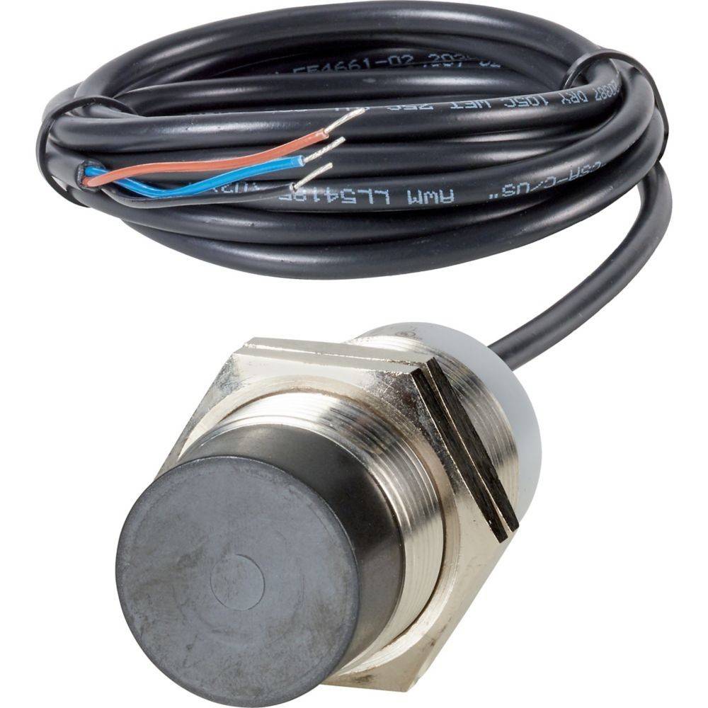 Ein metallischer zylindrischer Sensor mit einer schwarzen kreisförmigen Spitze und angeschlossenem schwarzen Kabel mit freiliegenden Drähten, der zur Näherungserkennung verwendet wird.