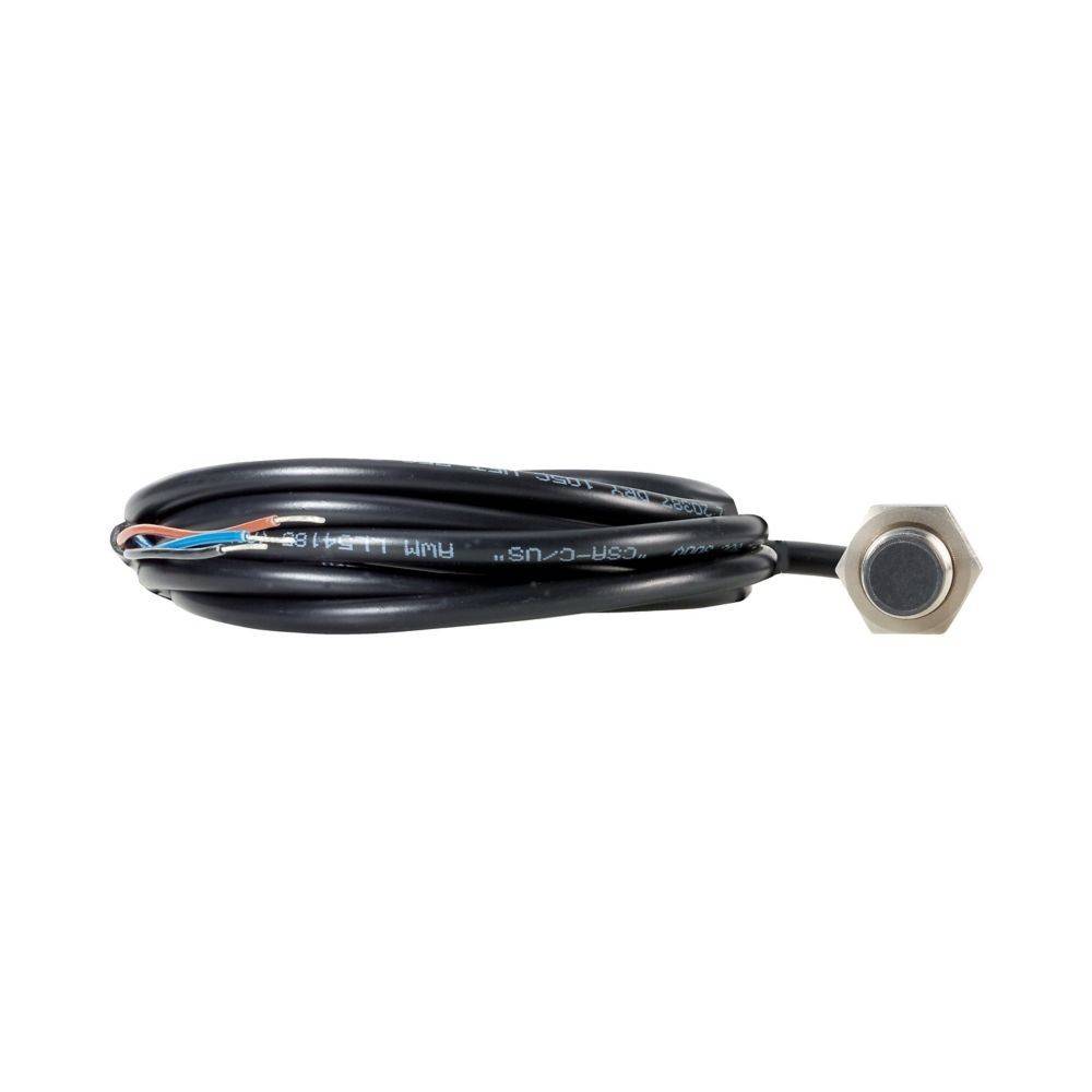 Ein gewickeltes schwarzes Kabel mit freiliegenden Drähten an einem Ende und einem Sensor mit sechseckigem Metallende am anderen Ende, das für industrielle Anwendungen verwendet wird.