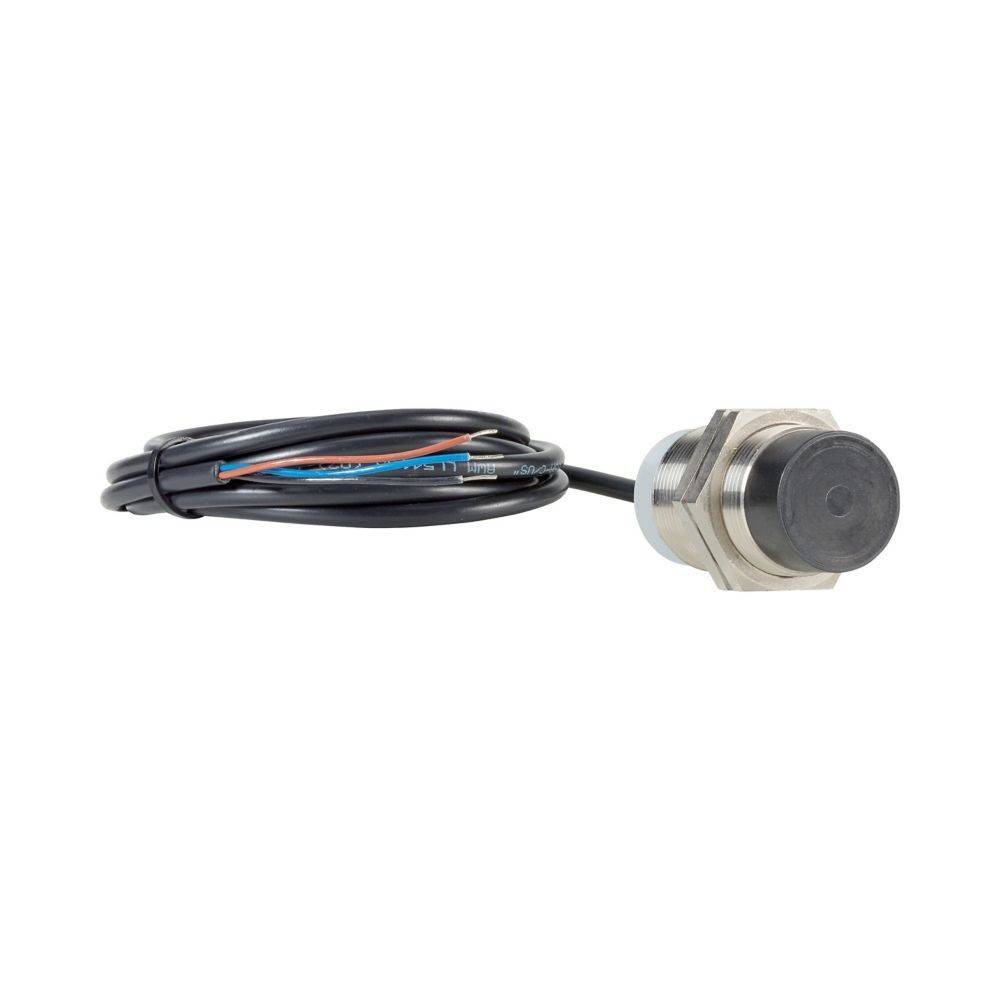 Ein zylindrischer Metallsensor mit einer schwarzen Spitze, der mit einem schwarzen Kabel mit mehreren Leitungen verbunden ist und zur Druck- oder Näherungserkennung verwendet wird.