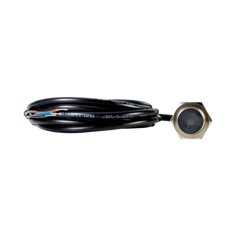 Ein Sensor an einem langen schwarzen Kabel mit freiliegenden Drähten, der an einem Ende einer sechseckigen Metallkomponente ähnelt.