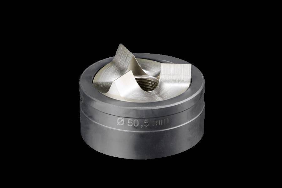 Ein Metalwerkzeug mit einer kreisförmigen Basis und geneigten Schneidklingen, gekennzeichnet mit dem Durchmessertext: Ø 50,5 mm.