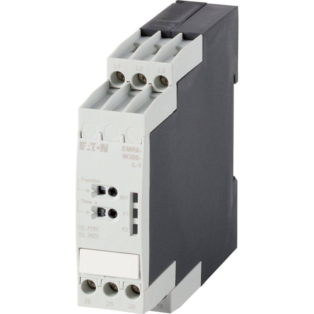 Ein grau-schwarzes elektrisches Relaisgerät mit der Bezeichnung 'Eaton EMR6-W300-LT' mit Anschlusspunkten an der Oberseite, das in elektrischen Systemen zur Überwachung verwendet wird.