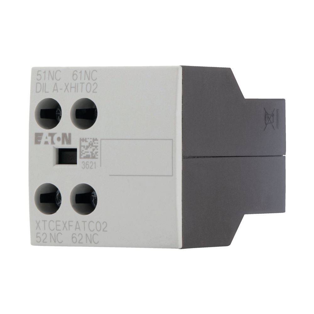 Eaton-Elektro-Anschlussblock mit vier Schraubklemmen und Referenznummern auf der Vorderseite, verwendet in industriellen Anwendungen.