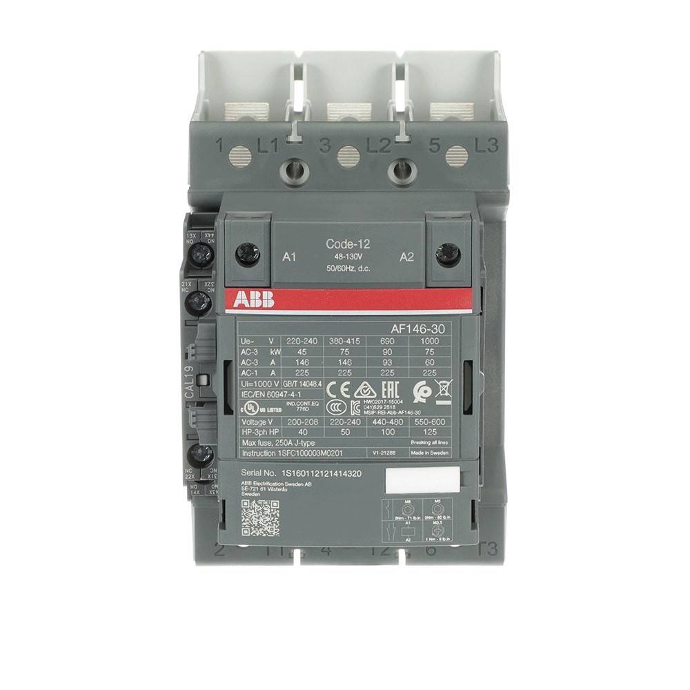 Ein dreiphasiger Schütz mit dem Modell 'AF146-30'. Es enthält verschiedene technische Spezifikationen und Symbole auf der Vorderseite.