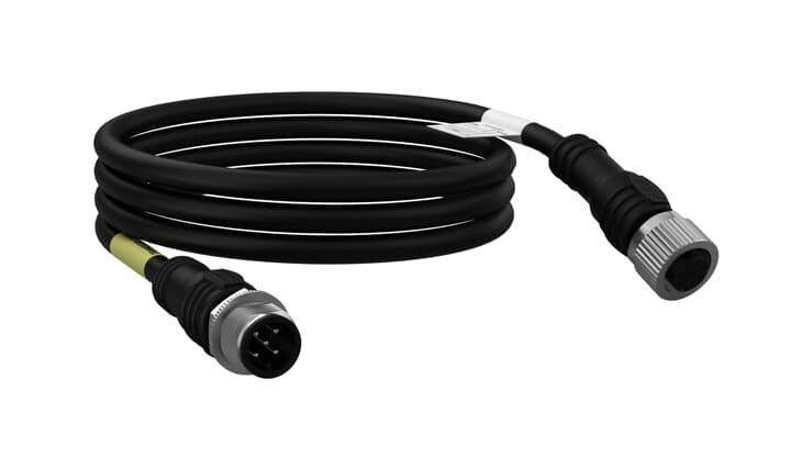 Ein schwarzes gewickeltes Kabel mit einem Metallstecker an jedem Ende, das für elektrische oder Audiogeräte-Verbindungen konzipiert ist.