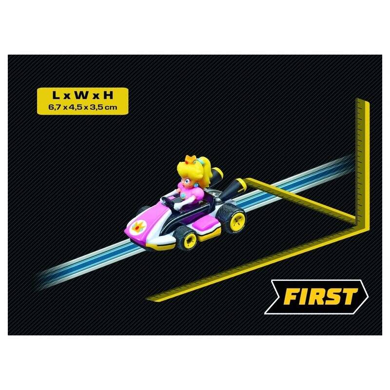 Prinzessin-Peach-Spielzeugkart in einem Launcher, gezeigt als 'FIRST' mit Größenetikett 'L x B x H 6,7 x 4,5 x 3,5 cm'.