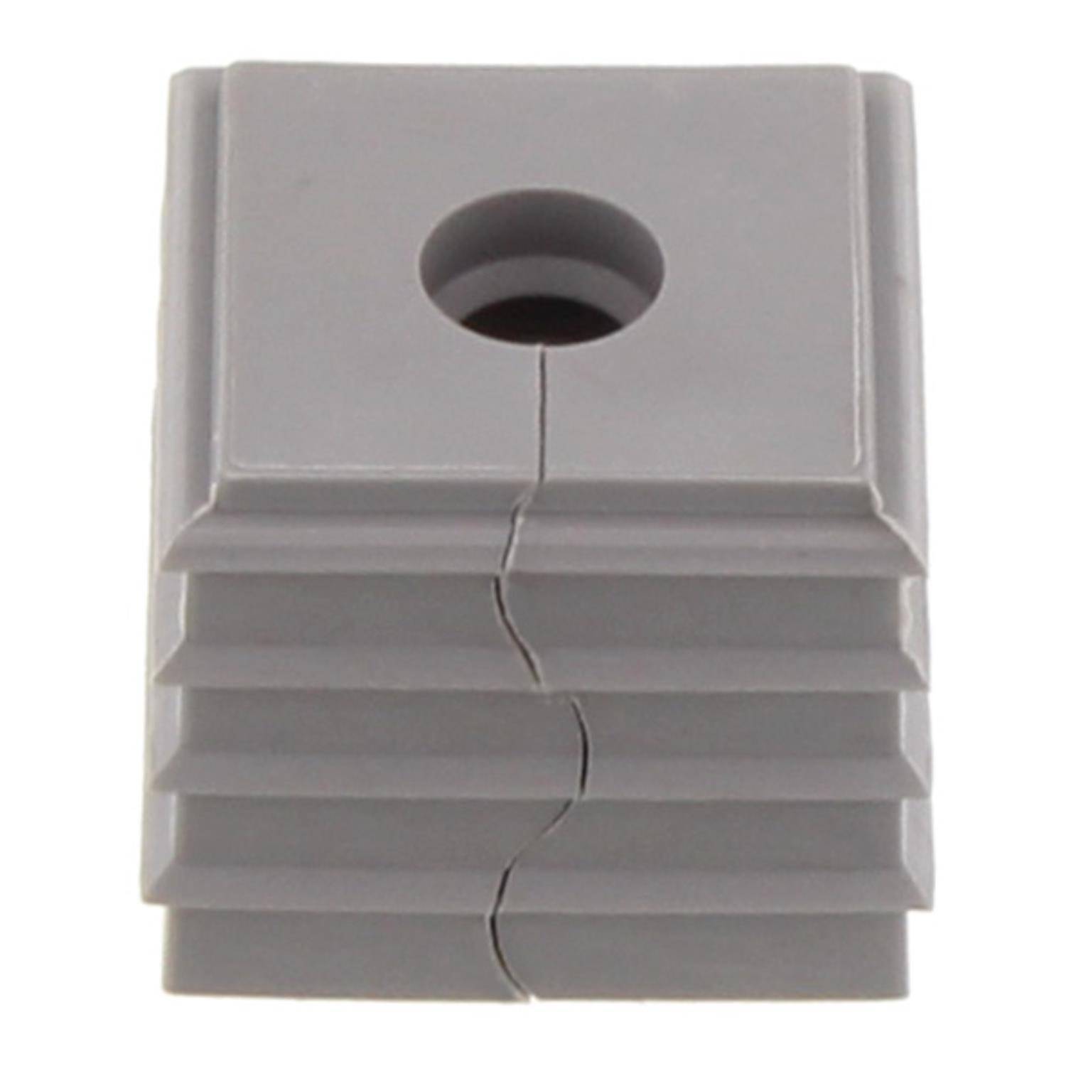 Graue, quadratische Gummidichtung mit zentralem Loch, mit abgestuftem Design und sichtbaren Nahtlinien in der Mitte.