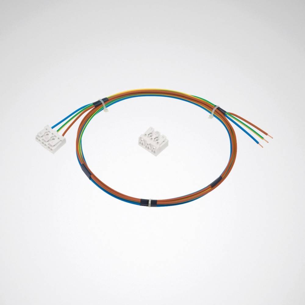 Ein kreisförmiger Satz farbcodierter elektrischer Kabel mit einem zentralen Anschluss, neben einem ähnlichen Anschluss, auf einer glatten Oberfläche angeordnet.