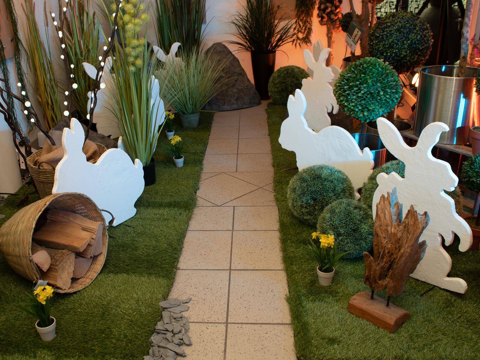 EUROPALMS Silhouette Hase, weiß, 56cm