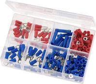 Eine Kunststoff-Aufbewahrungsbox mit sortierten roten und blauen Elektroverbindern, einschließlich Flach- und Ringkabelschuhen, in separaten Fächern.