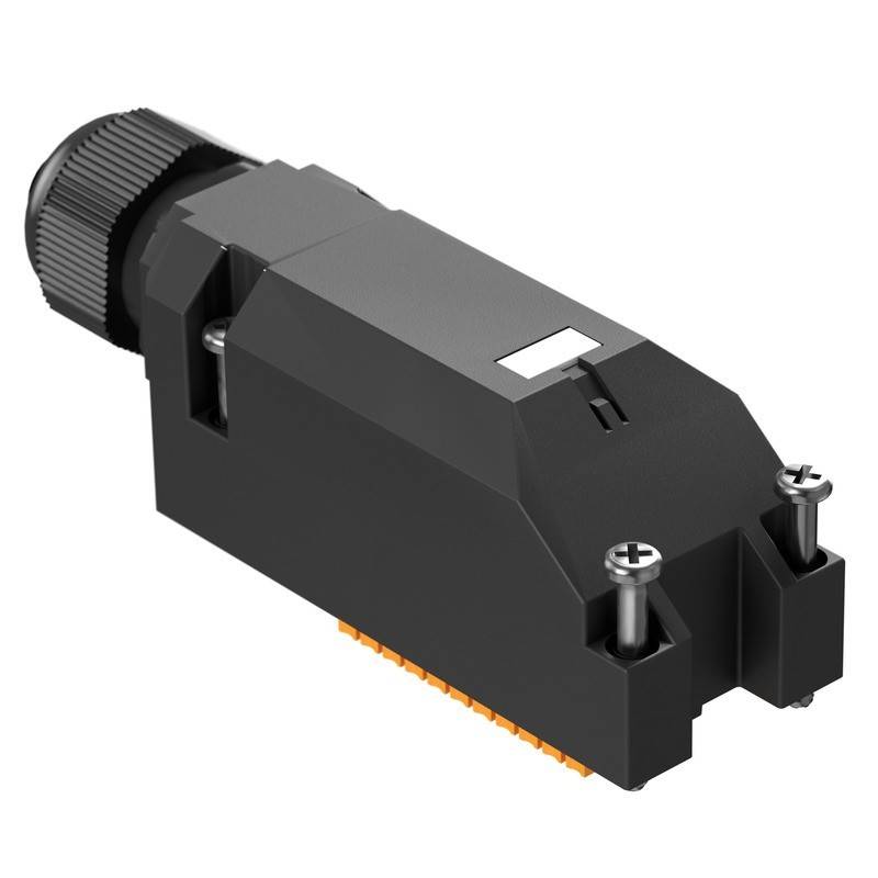 Ein schwarzer, rechteckiger elektronischer Steckverbinder mit geripptem Griff und sichtbaren orangefarbenen Kontakten, der für sichere Drahtverbindungen in Geräten konzipiert ist.