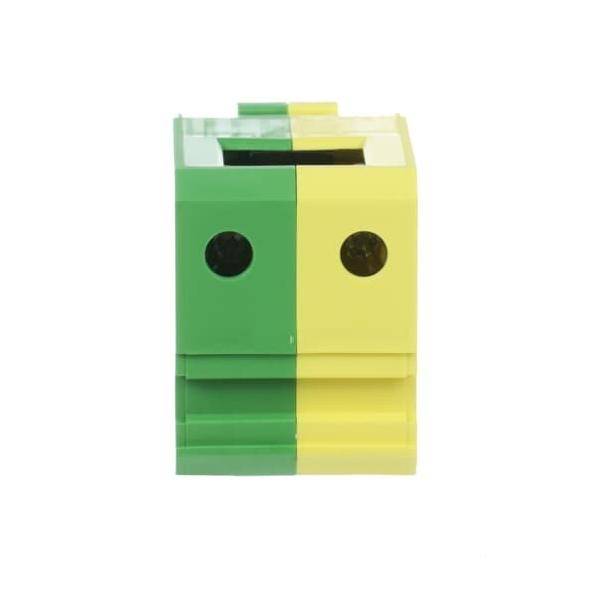 Eine kleine gelbe und grüne Box mit zwei runden Löchern und einem Schlitz oben, die einer stilisierten Briefkiste oder einem Behälter ähnelt.