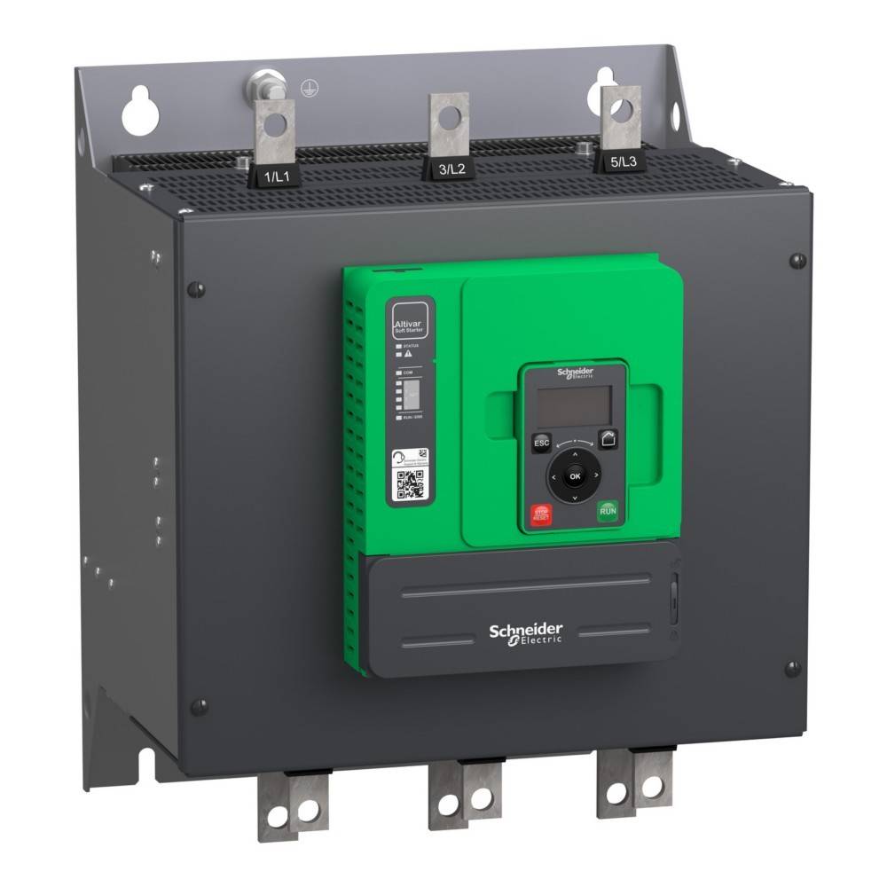 Ein Schneider Electric-Gerät mit digitaler Steuerung, montiert auf einem dunklen Gehäuse, das für elektrische Anwendungen und Energiemanagement konzipiert ist.