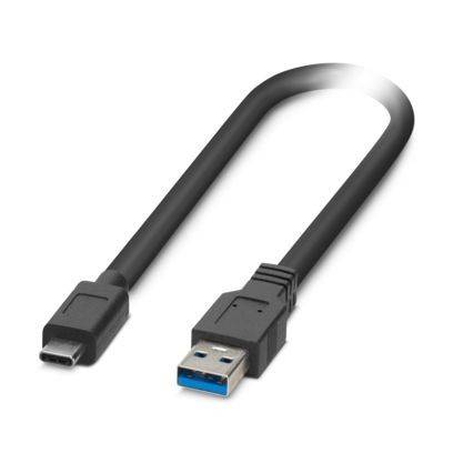 Ein schwarzes USB-C- auf USB-A-Kabel mit Anschlüssen an beiden Enden, leicht aufgerollt.