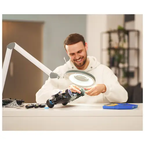 Lumeno LED Lupenleuchte 851X, inkl. Rollstativ, 5 Dioptrien, schwarz Lumeno LED Lupenleuchte 851X, inkl. Rollstativ, 5 Dioptrien, schwarz