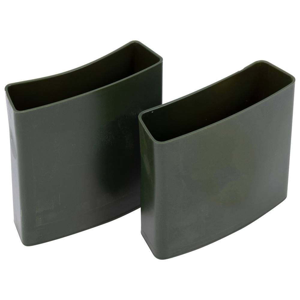 Zwei grüne rechteckige Plastik-Endkappen zum Schutz von scharfen Kanten oder Ecken.