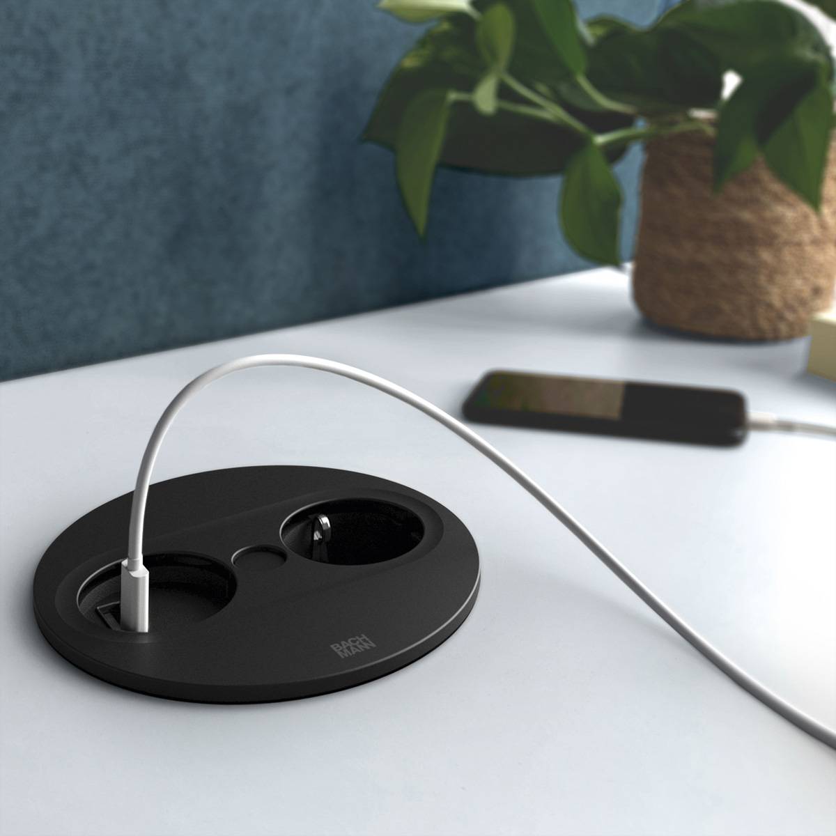 BACHMANN TWIST 2 1xCEE7/3 1xUSB A/C 22W 2,0m AEH RAL9005 30GE rund