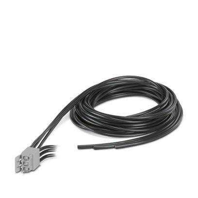 Ein aufgerolltes schwarzes Stromkabel mit einem weißen Stecker an einem Ende.