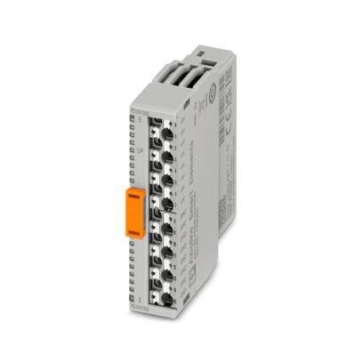 Eine kompakte graue elektronische Komponente mit mehreren Anschlüssen und einer kleinen orangefarbenen Registerkarte auf der Vorderseite, bestimmt für Steuerungssysteme.