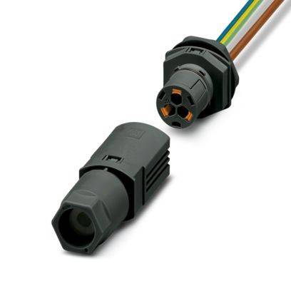 Elektrische Stecker mit drei Leitern, einer davon geerdet; konzipiert für industrielle oder elektronische Anwendungen, mit schwarzem Außengehäuse.