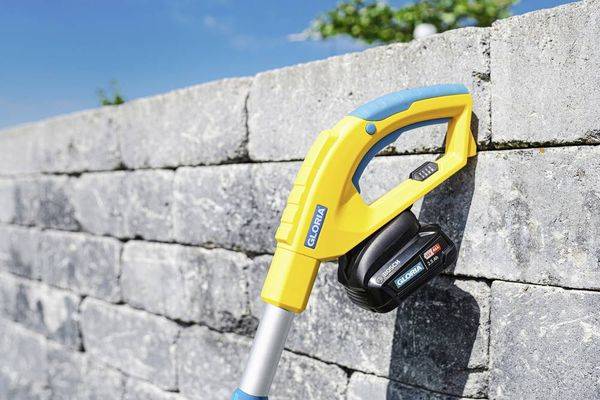 Gloria Haus und Garten FineCut Akku Rasentrimmer inkl. Akku, inkl. Ladegerät 18V 2.5Ah