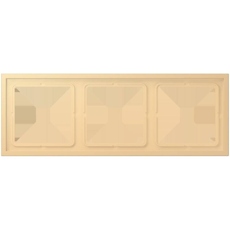 Drei beige Akustikpanels, horizontal an einer Wand ausgerichtet, wobei jedes Panel ein geometrisches Quadratdesign mit feinen Schattierungen aufweist.