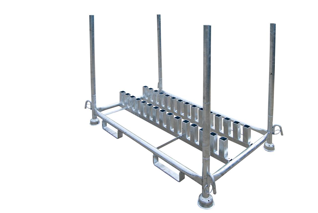 Ein Metallabschussgestell zum Halten und Unterstützen von Feuerwerkskörpern mit mehreren vertikalen Schlitzen zum Sichern von Rohren, das in pyrotechnischen Displayveranstaltungen verwendet wird.