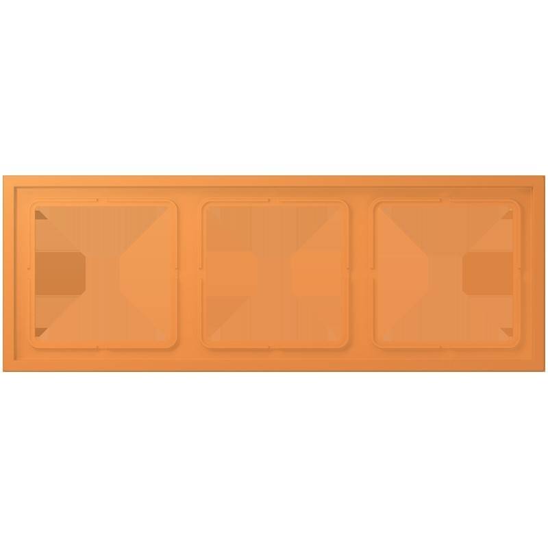 Leere orangefarbene Plastik-Eierschachtel mit drei Fächern.