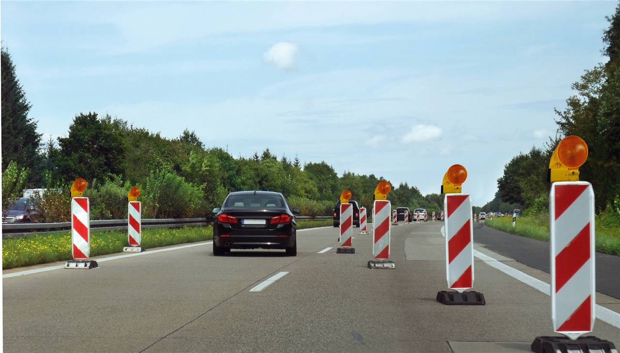 Schake 36055R Kunststoffbake Typ 60 Folie Typ RA1/A, schraffiert einseitig rechtsweisend rot / weiß