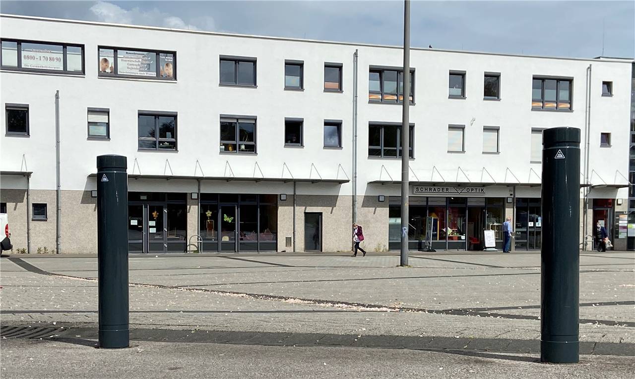 Schake 40121B Aluminiumpoller Ø 120 mm ortsfest, zum Einbetonieren<br><br>mit Erdanker Höhe Überflur 900 mm<br><br>Gesamtlänge ca. 1200 mm