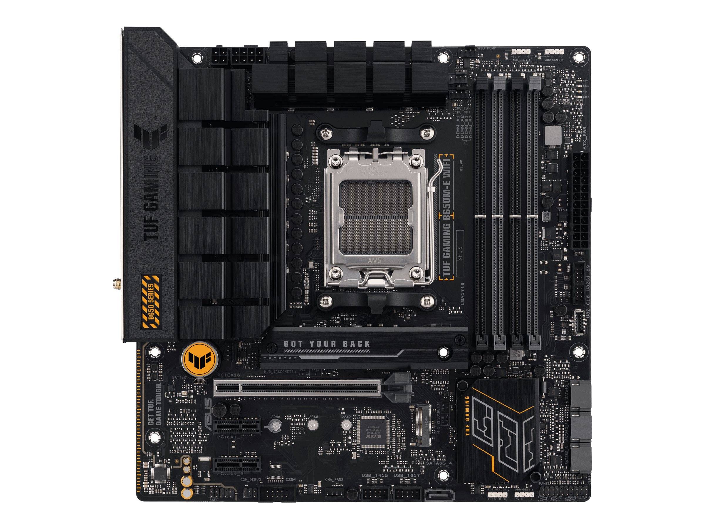 Draufsicht einer TUF Gaming-Platine mit CPU-Sockel, großen Kühlkörpern, vier RAM-Steckplätzen und Erweiterungssteckplätzen.