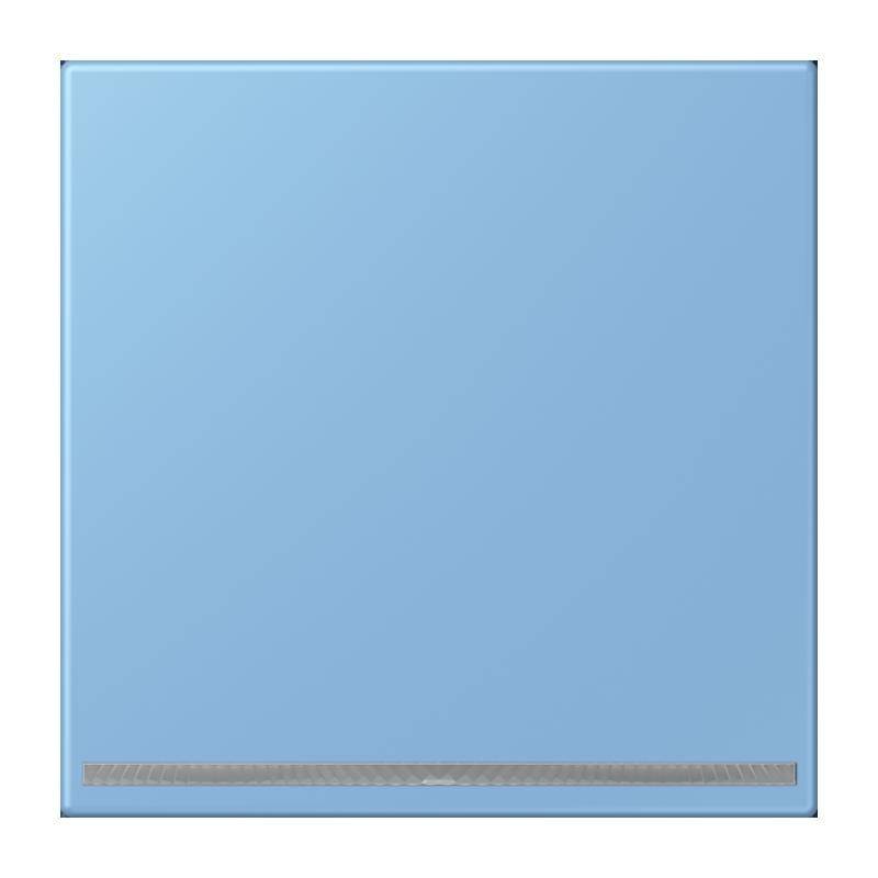 Eine quadratische, hellblaue Keramikfliese mit einem dezenten grauen Linienmuster nahe der unteren Kante.