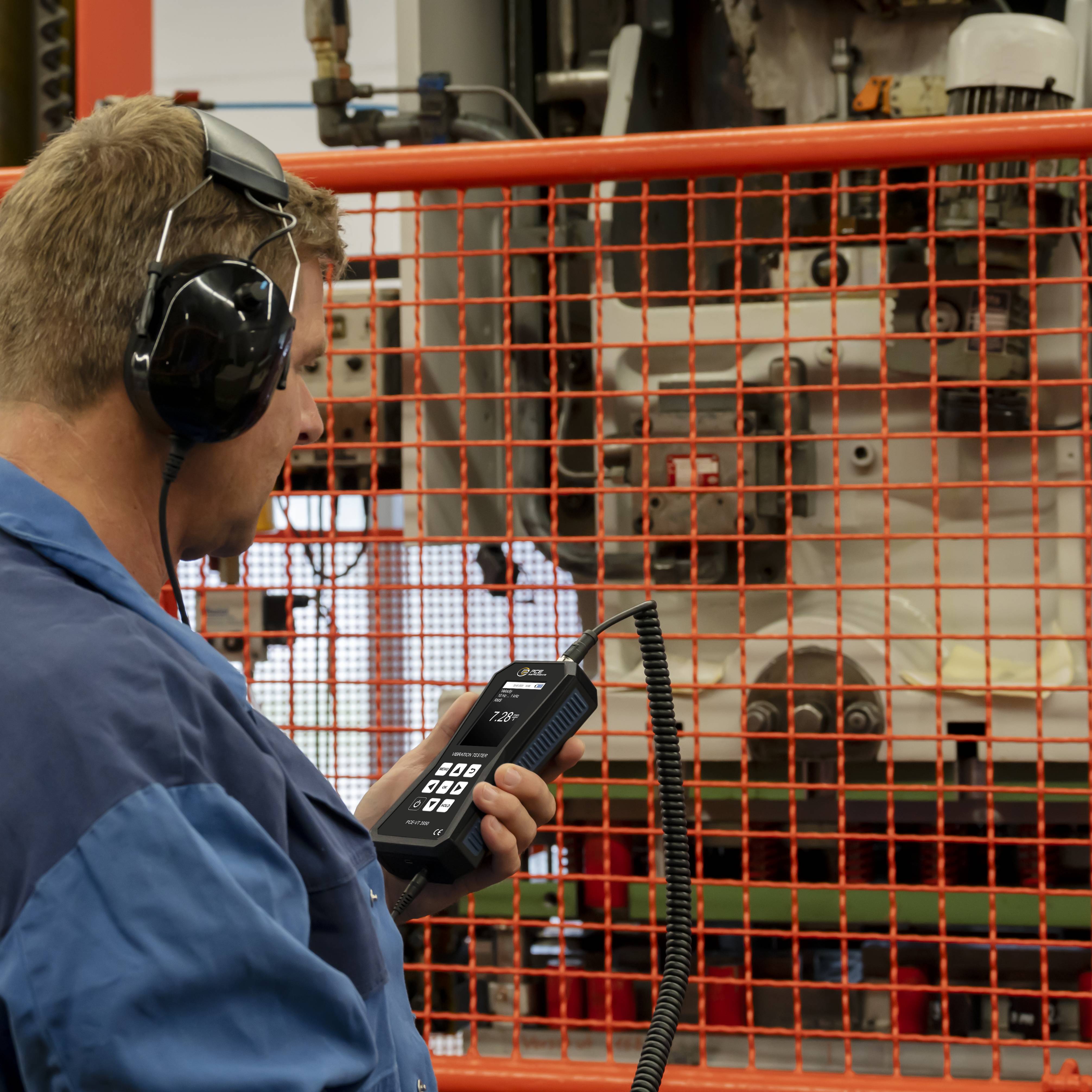 PCE Instruments Schwingungsmesser PCE-VT 3950 inkl. Kopfhörer |Drehzahl 600..50000 RPM |0,0..399,9 m/s² |FFT-Analyse