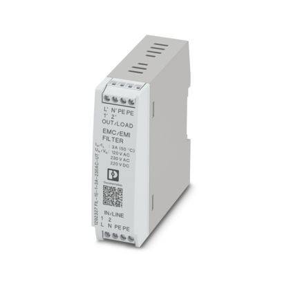 Ein elektronisches EMC-/EMI-Filtergerät mit gekennzeichneten Anschlüssen für AC-/DC-Spannungsnutzung, ausgestattet mit einem QR-Code und Spezifikationen auf der Vorderseite.