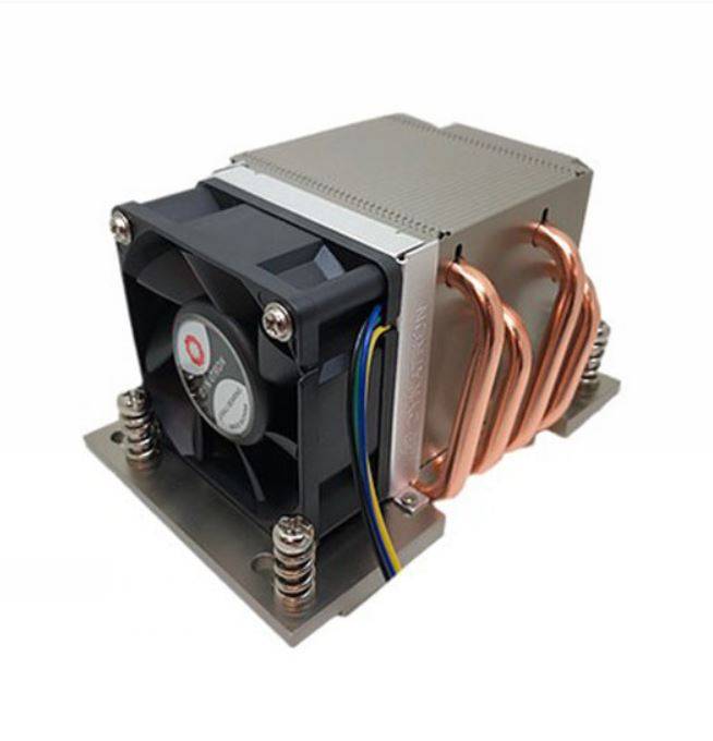 Computer-CPU-Kühler mit Lüfter, Aluminium-Kühlkörper und Kupfer-Wärmerohr auf einer Montagebasis.